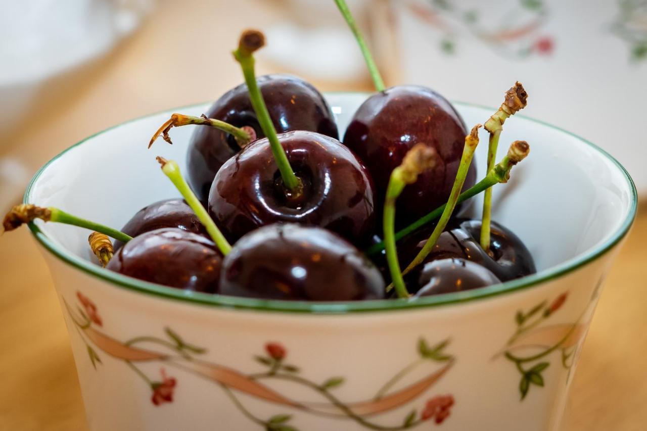 Red Cherry House Γουάτφορντ Εξωτερικό φωτογραφία