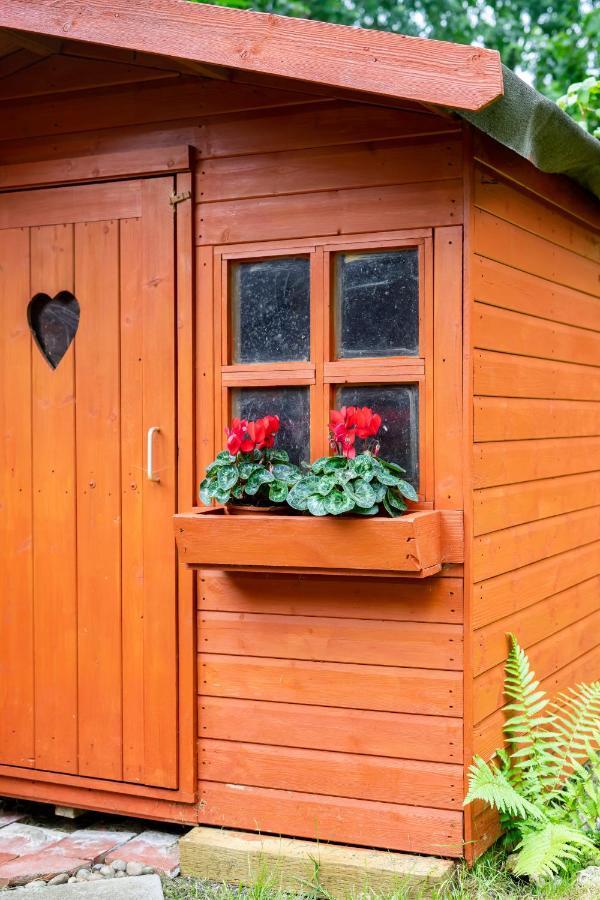 Red Cherry House Γουάτφορντ Εξωτερικό φωτογραφία